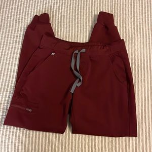 Figs burgundy Zamora jogger scrub pant